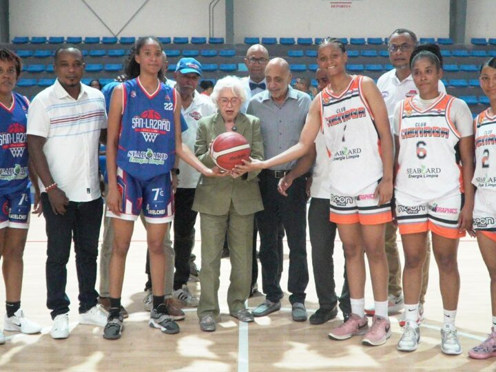 Milagros Ortiz Bosch encabeza apertura del Torneo de Baloncesto Superior Femenino Distrital 2026