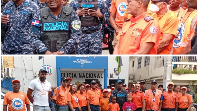 Defensa Civil de Santo Domingo Oeste y encargado del destacamento policial de Buenos Aires de Herrera fortalecen vínculos de cooperación institucional.