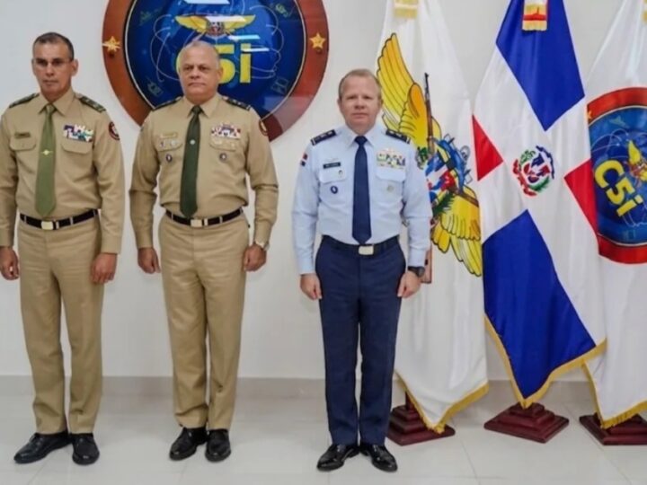 Ministro de Defensa preside traspaso de mando en el Comando Conjunto Unificado de las Fuerzas Armadas