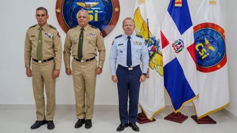 Ministro de Defensa preside traspaso de mando en el Comando Conjunto Unificado de las Fuerzas Armadas