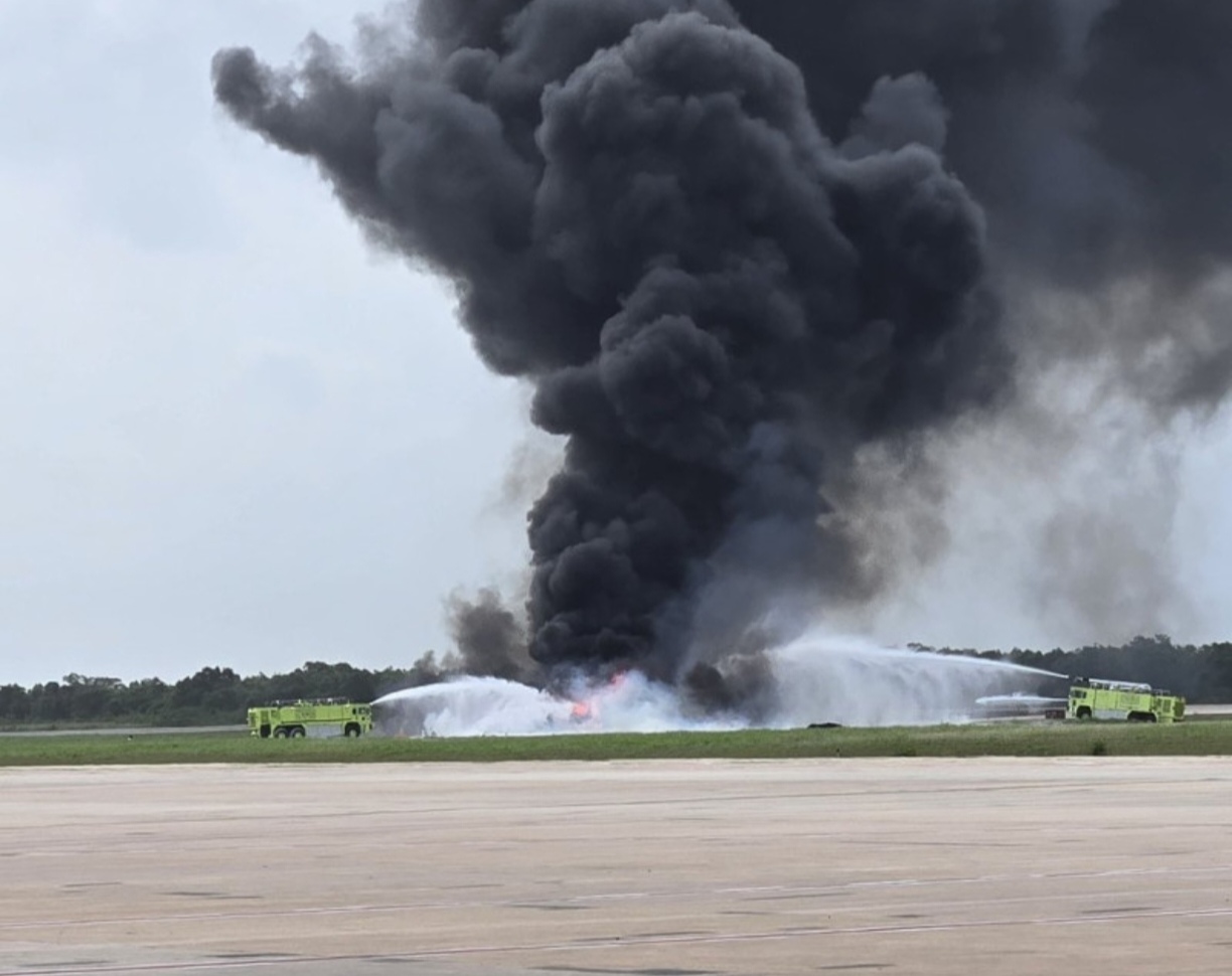 Mueren piloto y copiloto tras estrellarse avión ejecutivo que se dirigía a Texas en La Romana 