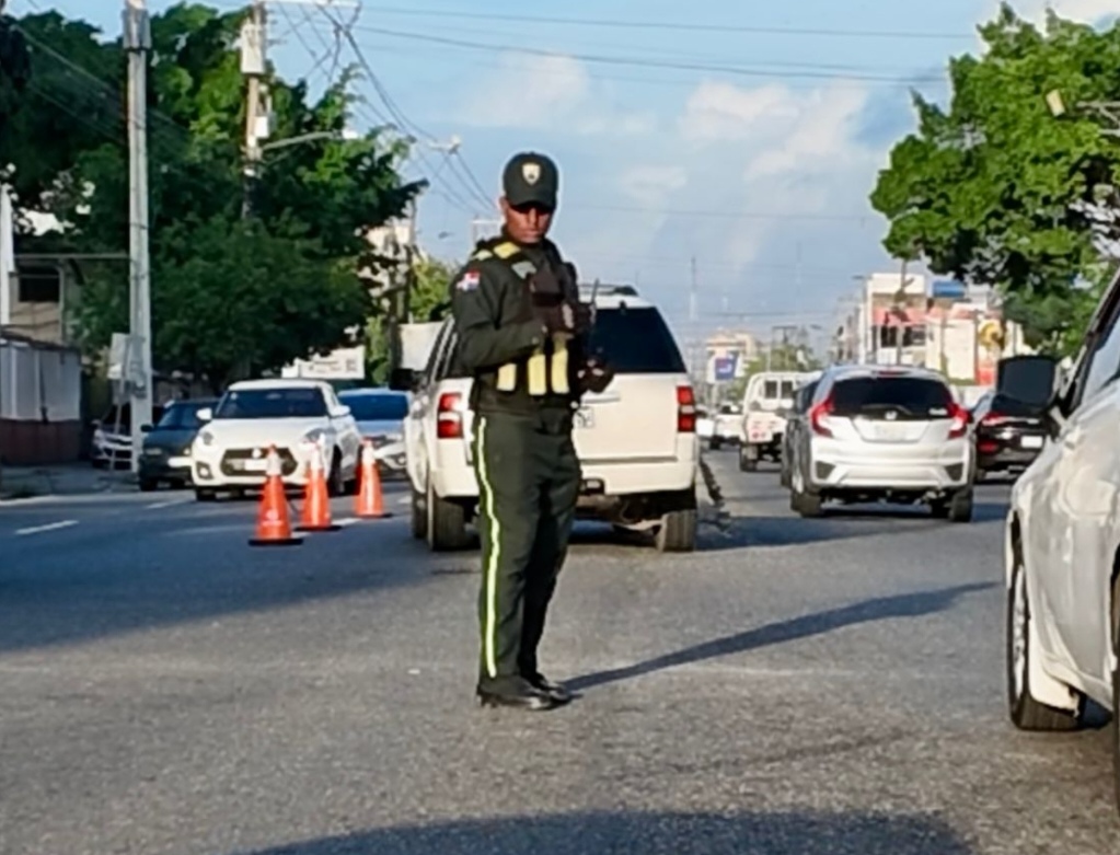 DIGESETT extiende contraflujo en la avenida Padre Castellanos para agilizar el tránsito matutino
