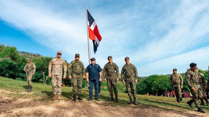 Ministros de Defensa y de la Presidencia realizan recorrido estratégico en la frontera sur bajo la estrategia FUERTE