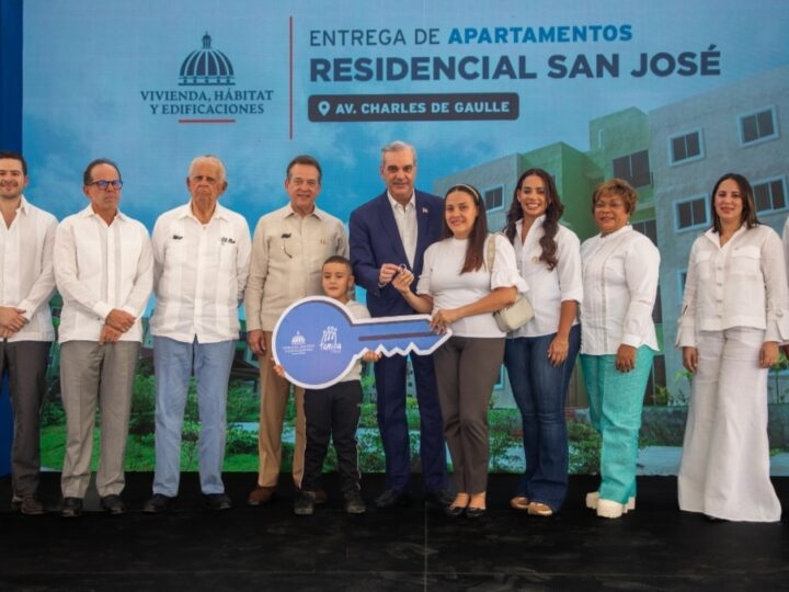 Banreservas financia 700 apartamentos entregados por el presidente Abinader en Santo Domingo Norte
