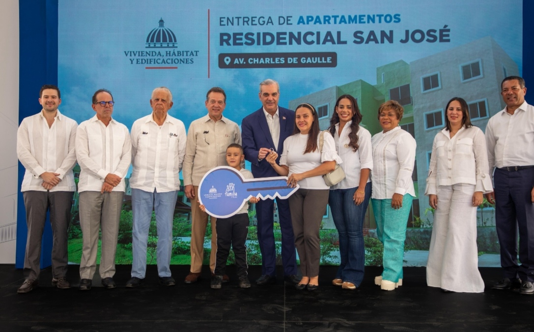 Banreservas financia 700 apartamentos entregados por el presidente Abinader en Santo Domingo Norte