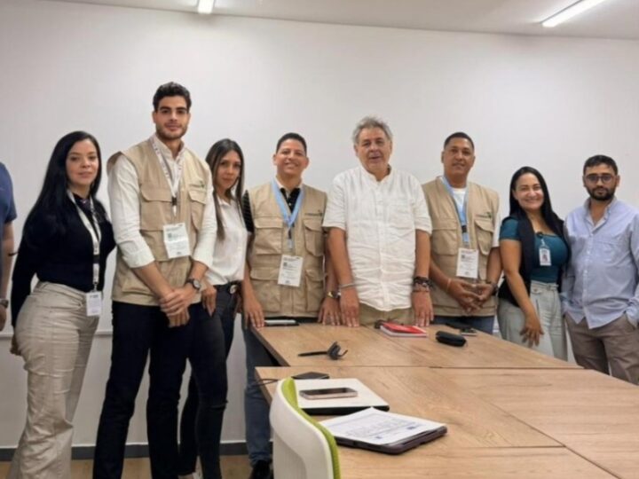 Diputados dominicanos participan como observadores internacionales en elecciones presidenciales de Colombia