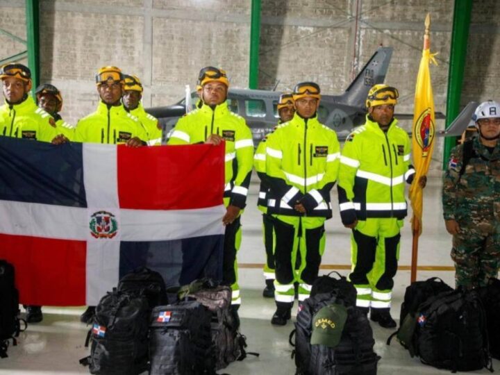Primer grupo de rescatistas de República Dominicana llegó a Venezuela