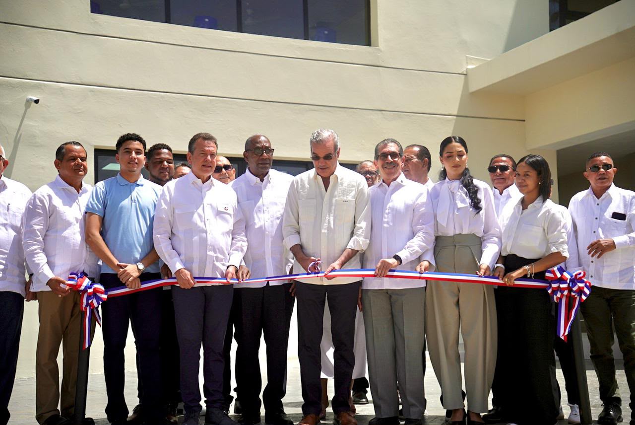 Asjana David se muestra enfocado en fortalecer educación superior durante inauguración de la Ciudad Universitaria UASD-Santiago Rodríguez