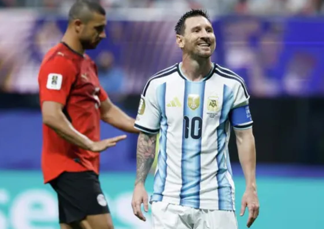 Argentina remonta ante Egipto y avanza dramáticamente a los cuartos de final del Mundial