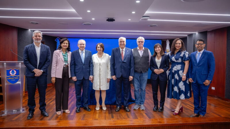 UNAPEC, ONEC y aliados impulsan la transformación del comercio dominicano con el lanzamiento del primer Diplomado Smart Retail
