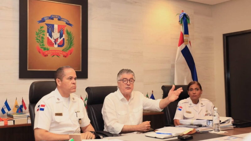 Policía Nacional y Servicios Penitenciarios fortalecen coordinación para mejorar la seguridad y la gestión penitenciaria