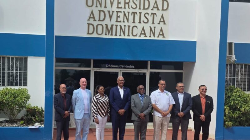 Universidad Adventista Dominicana y Hermandad de Veteranos avanzan acuerdo de colaboración interinstitucional