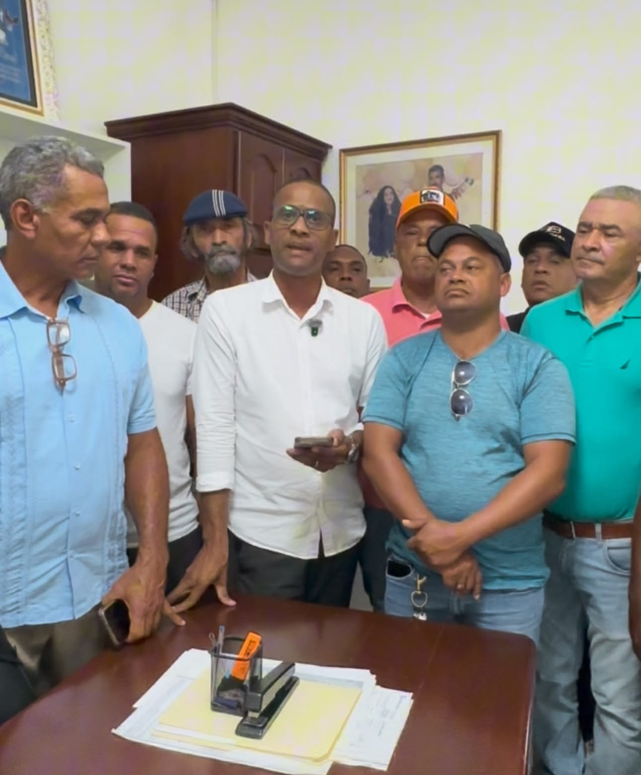 Comunitarios acusan a Paliza, Collado y Manolito de imponer un Plan de Ordenamiento Territorial que frenaría el desarrollo de El Salado en Bávaro