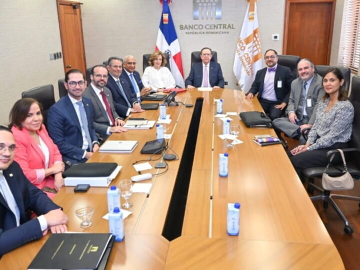 Valdez Albizu recibe una misión técnica del BID a fin de potenciar el financiamiento a MIPYMES a través del BANDEX