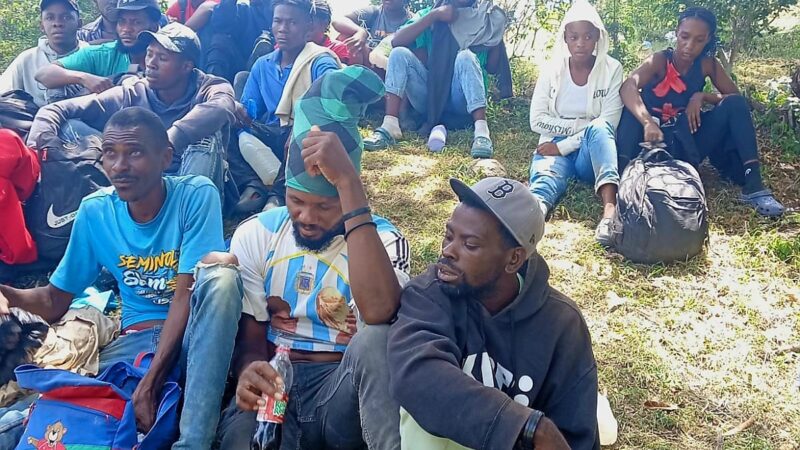 Patrullas del Ejército interceptan a 48 migrantes indocumentados en intervenciones realizadas en San Juan y Elías Piña