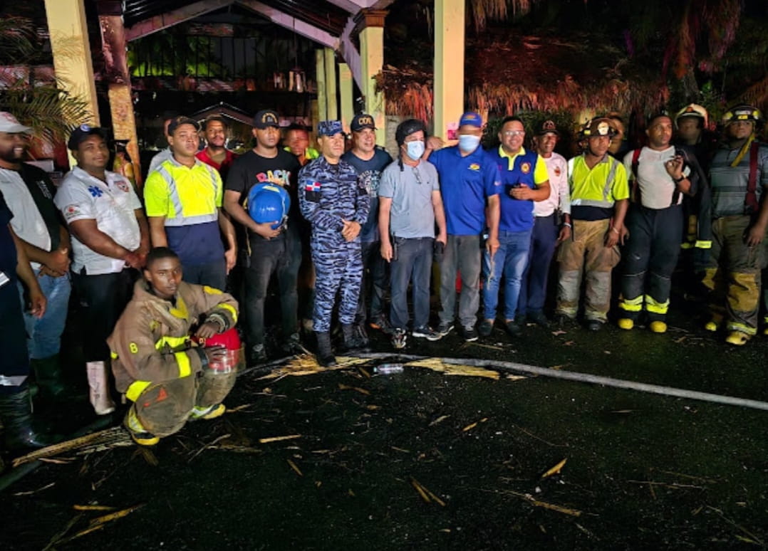 Fuerza Aérea brinda apoyo en incendio registrado en hotel de Puerto Plata