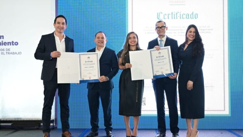 Arajet fortalece su cultura de seguridad laboral con certificación del Ministerio de Trabajo