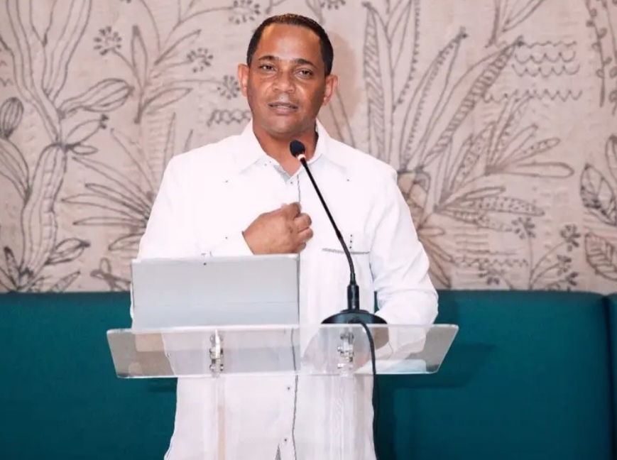 Juramentan nueva directiva de AMEDIP para fortalecer la comunicación digital en Punta Cana