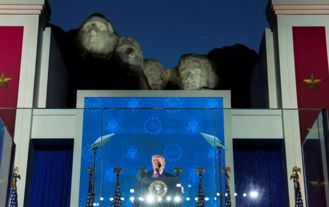 Estados Unidos conmemora 250 años de independencia entre celebraciones, ola de calor y polarización política