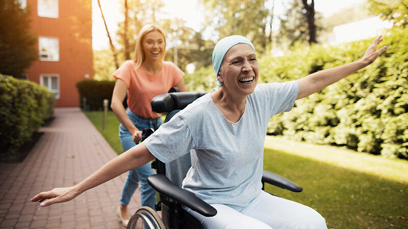 VIVIR CON CÁNCER: CÓMO MEJORAR LA CALIDAD DE VIDA DURANTE EL TRATAMIENTO