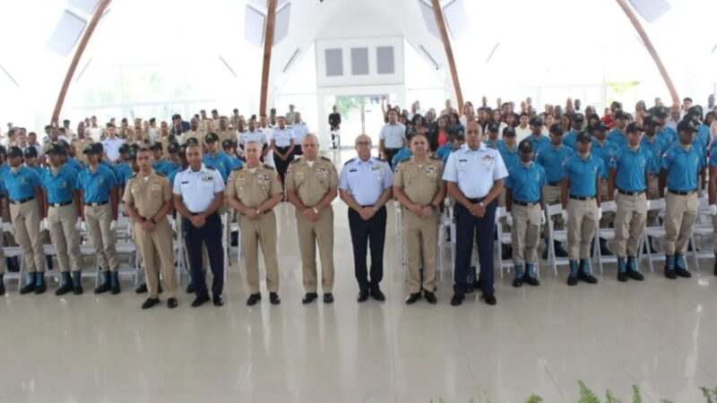 Ministerio de Defensa celebra graduación de la XII promoción del Programa de Entrenamiento Militar Básico del Servicio Militar Voluntario
