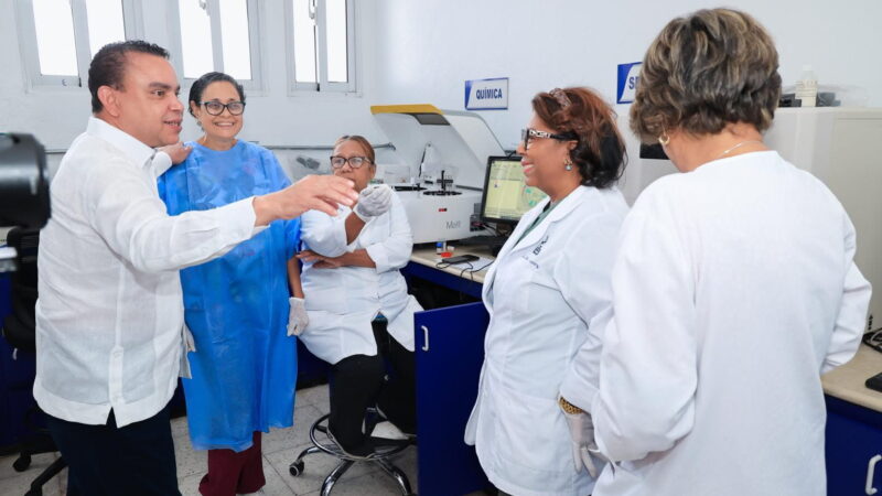 Director del SNS realiza visita no programada al Hospital Jacinto Ignacio Mañón
