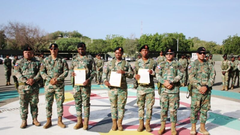 Ejército reconoce a soldados que rechazaron soborno durante operativo en Santiago Rodríguez