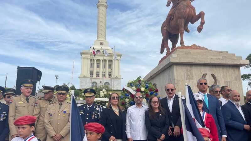 Efemérides Patrias celebra en Santiago el 163 aniversario de la Restauración de la República