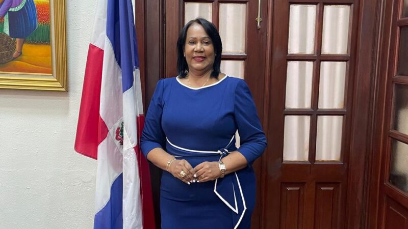 Xiomara Guante llega al INAIPI respaldada por una trayectoria de más de 40 años en educación