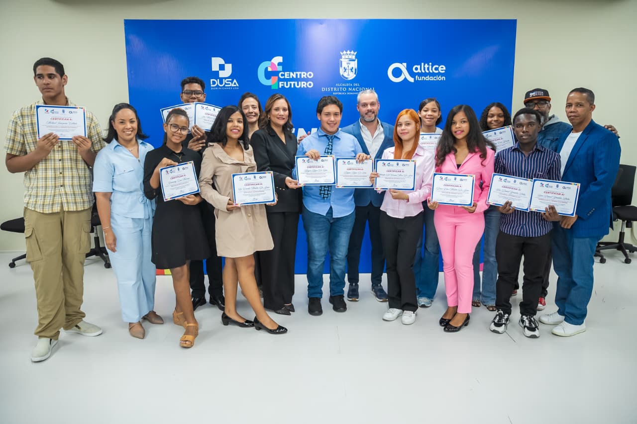 Alcaldía del DN, DUSA y Altice certifican a 80 estudiantes en Esports y Creación de Contenido en Centro Futuro