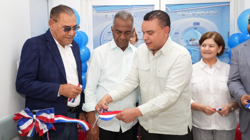 SNS entrega tomógrafo de última generación al Hospital Provincial Nuestra Señora de Regla en Baní