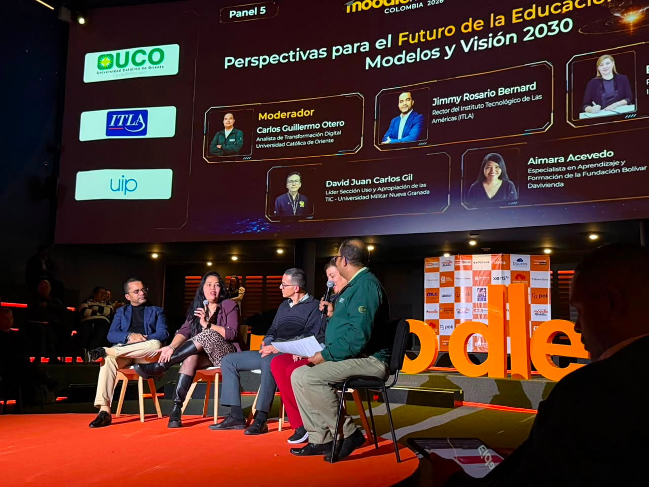 Rector del ITLA participa como panelista en MoodleMooT Colombia 2026
