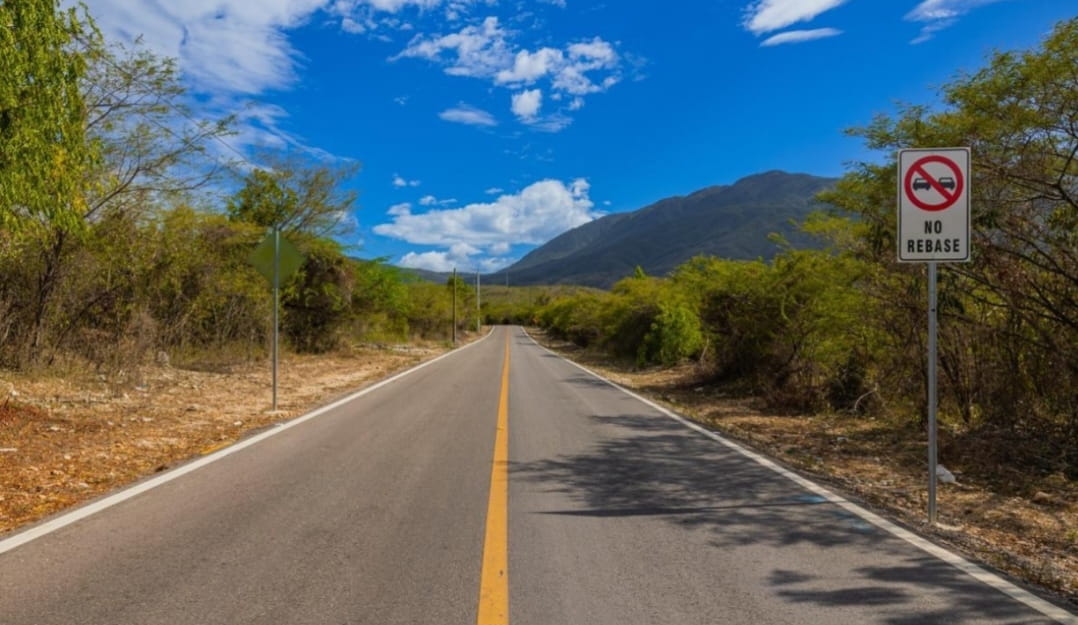 Presidente Luis Abinader inaugura carretera Cabral–Polo y fortalece conexión vial para el desarrollo del sur