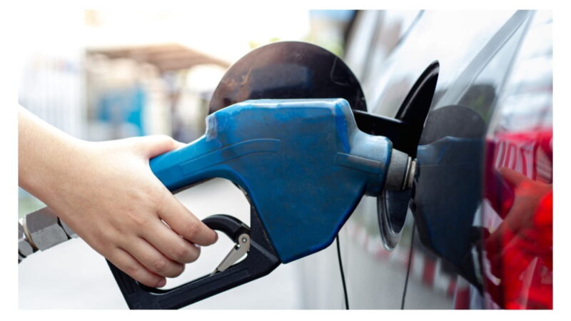 En RD dejan iguales precios de 5 combustibles, bajan 2, suben 2