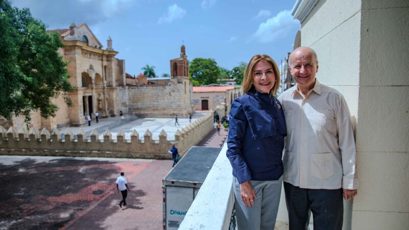 Expresidente de Costa Rica valora gestión de Carolina Mejía en Santo Domingo