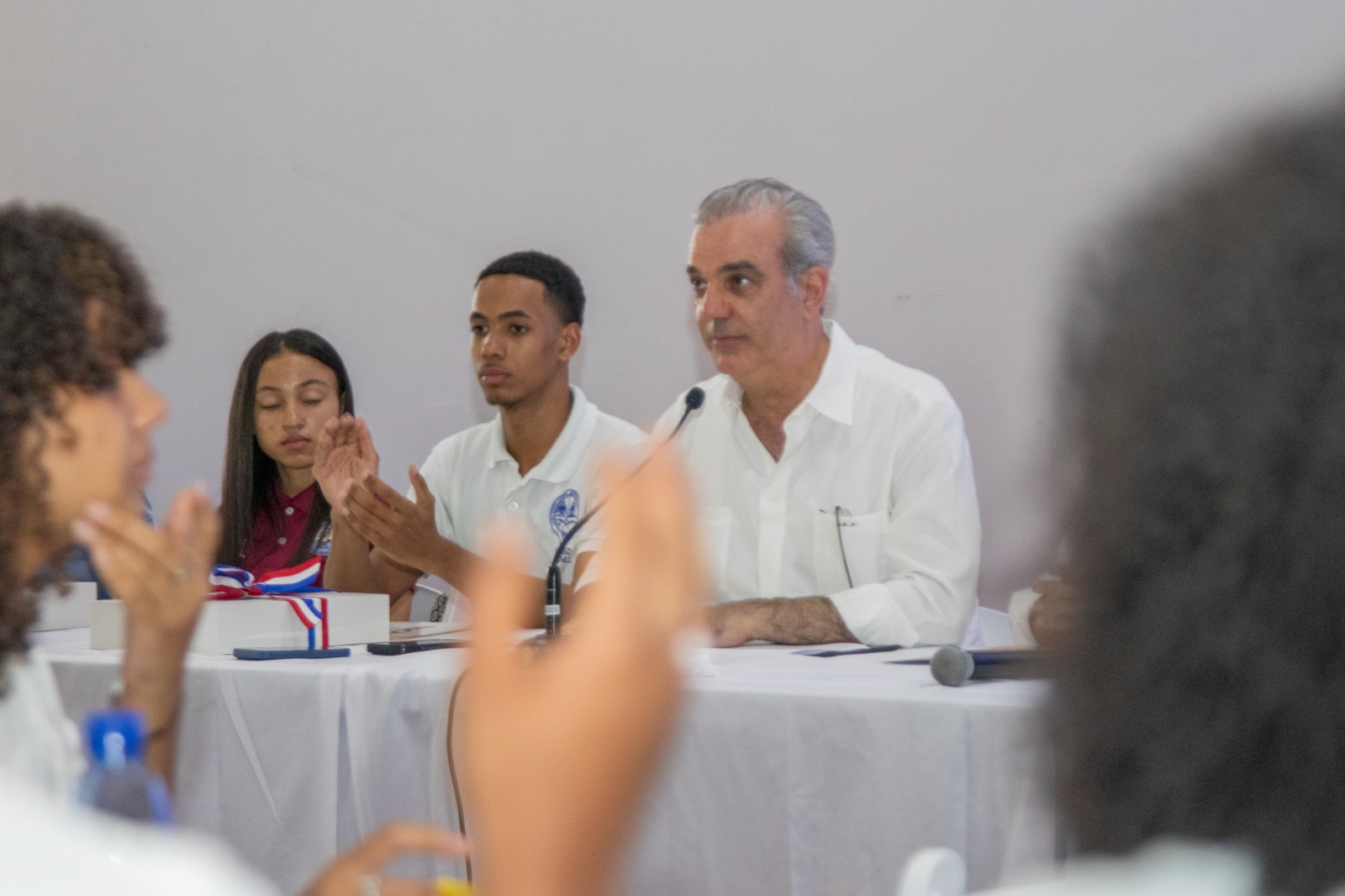 Presidente Luis Abinader entrega 436 becas del ITLA para impulsar la educación tecnológica en Pedro Brand