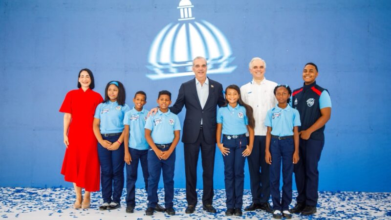 Presidente Abinader da inicio al año escolar 2026-2027 con más de dos millones de estudiantes convocados y afirma: “La República Dominicana que soñamos para el 2036 comienza hoy, en cada aula que abre sus puertas”