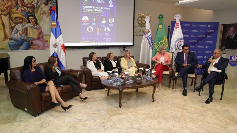 Unapec reúne a expertos nacionales e internacionales que alertan sobre los nuevos desafíos de la cibercriminalidad