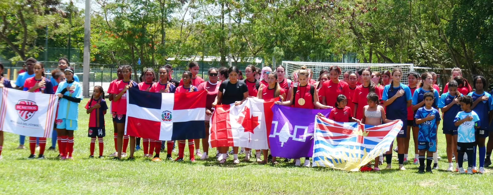 Kevin Del Rosario, joven de La Romana, impulsa el turismo deportivo a través del fútbol