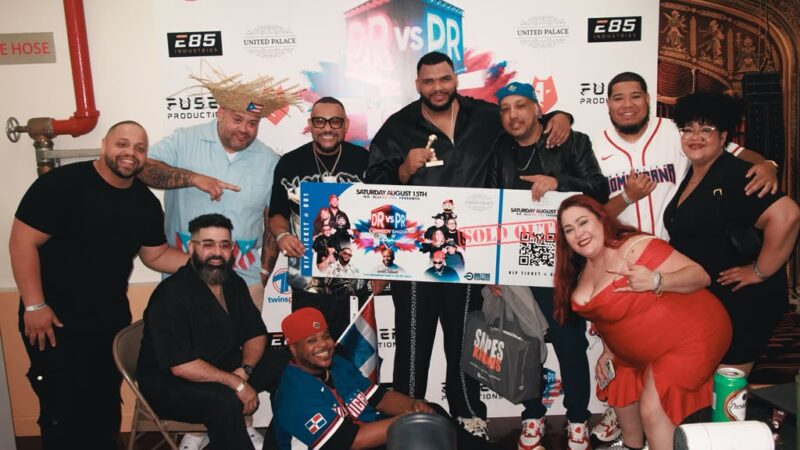 Comediantes dominicanos y puertorriqueños hacen historia al llenar el United Palace con DR vs PR Comedy Show
