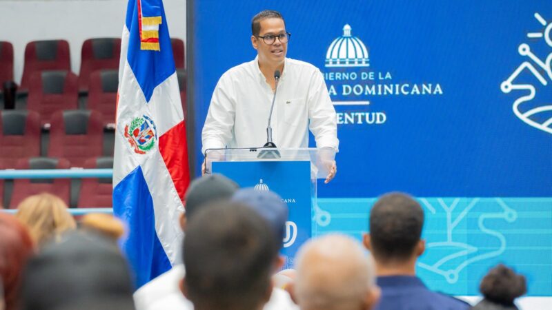 Fernando Lagares: “La mejor respuesta a cualquier crítica son las oportunidades y los resultados que estamos generando para la juventud”