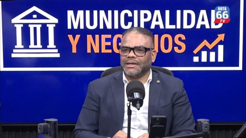 Nilson Batista presenta cinco ejes para una gestión municipal efectiva en Santo Domingo Oeste