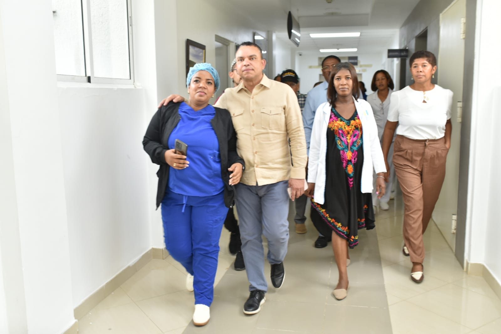 Director del SNS realiza recorrido de supervisión por varios hospitales y centros de la Red Pública