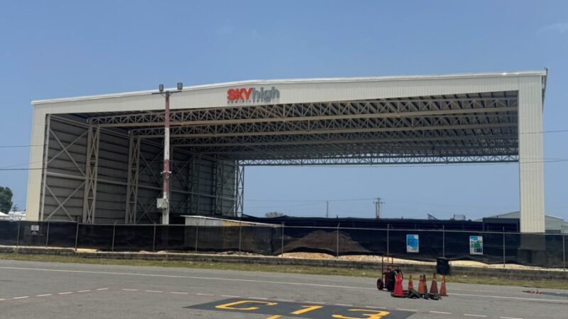 Sky High Dominicana construye uno de los hangares más grandes del Caribe como parte de su expansión regional