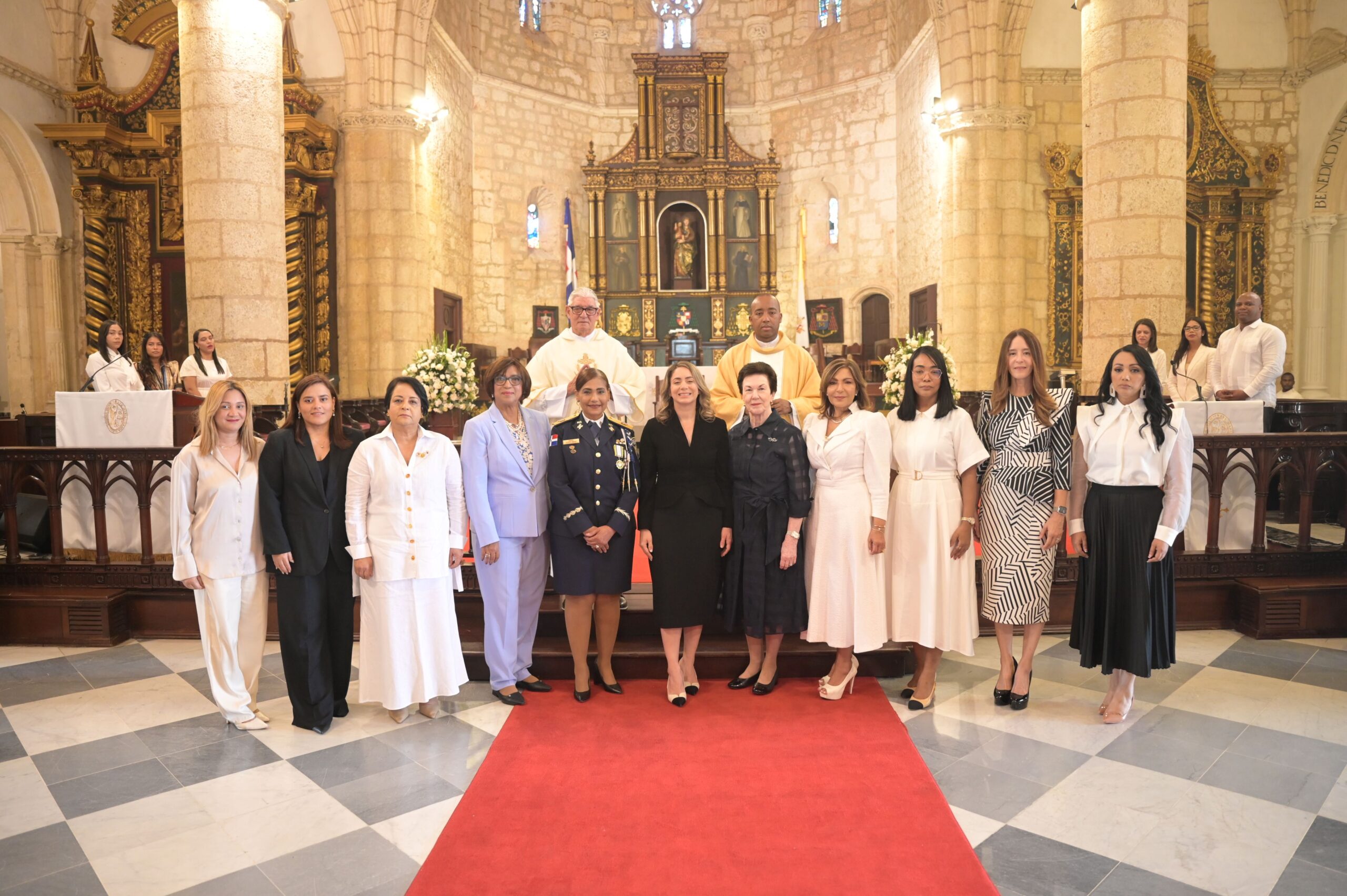 Ministerio de la Mujer conmemora aniversario destacando avances en derechos