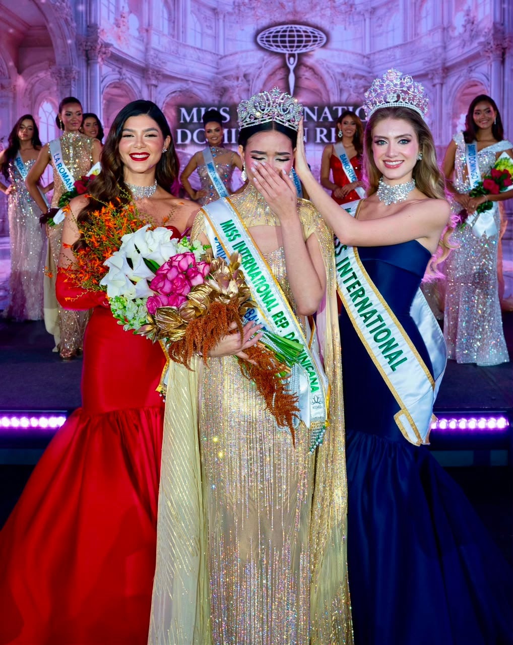 Paola Michelle es coronada Miss International Dominican Republic 2026