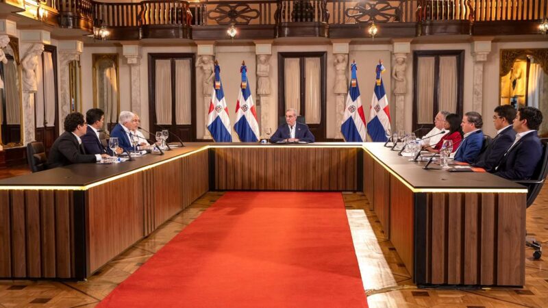 Presidente Abinader anuncia ampliación del Acueducto del Cibao Central y solución a la distribución de agua en Santo Domingo